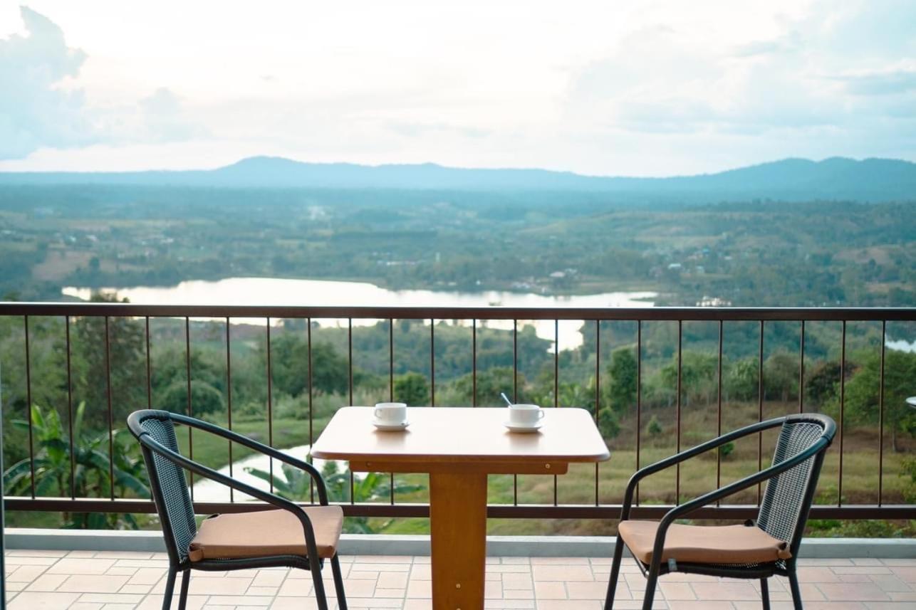 The Private 2 @ Khao Kho Hotel Buitenkant foto